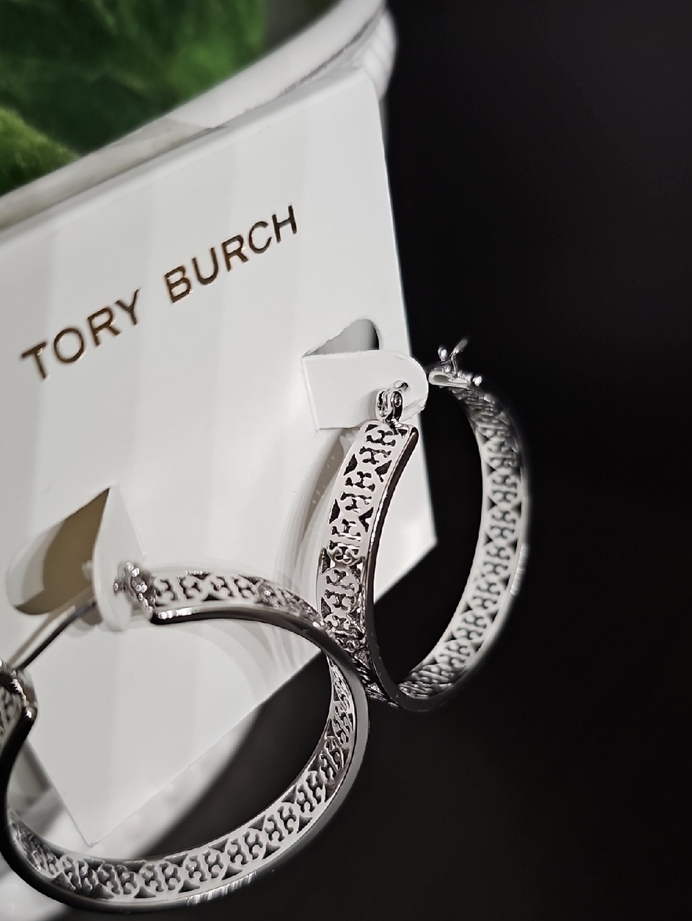 Tory Burch Kinsley Hoop Earrings in Silver Tone, NEW